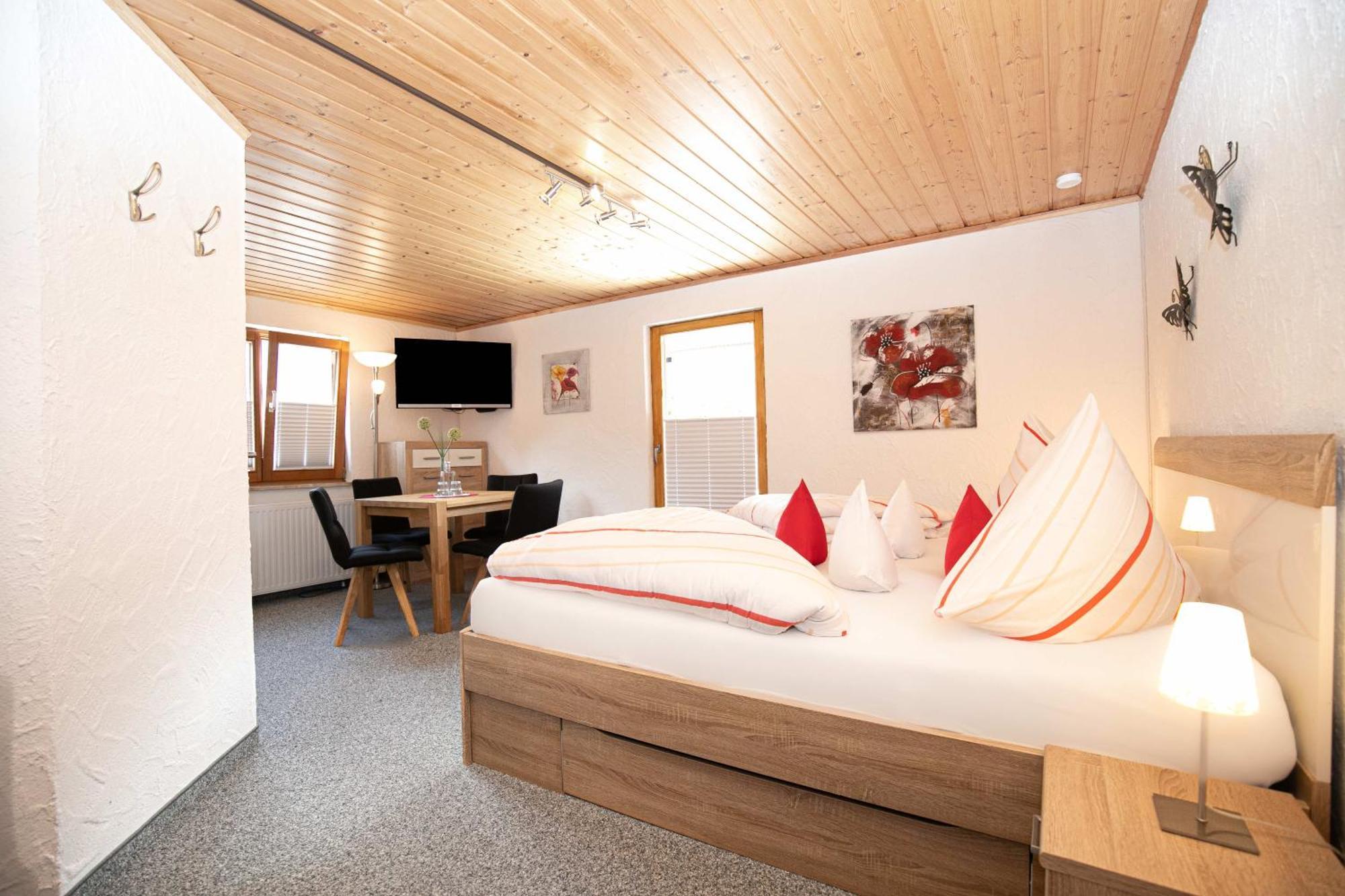 Hotel Restaurant Amadeus - Inclusive Skipass Und Vieles Mehr Bad Hindelang Bagian luar foto