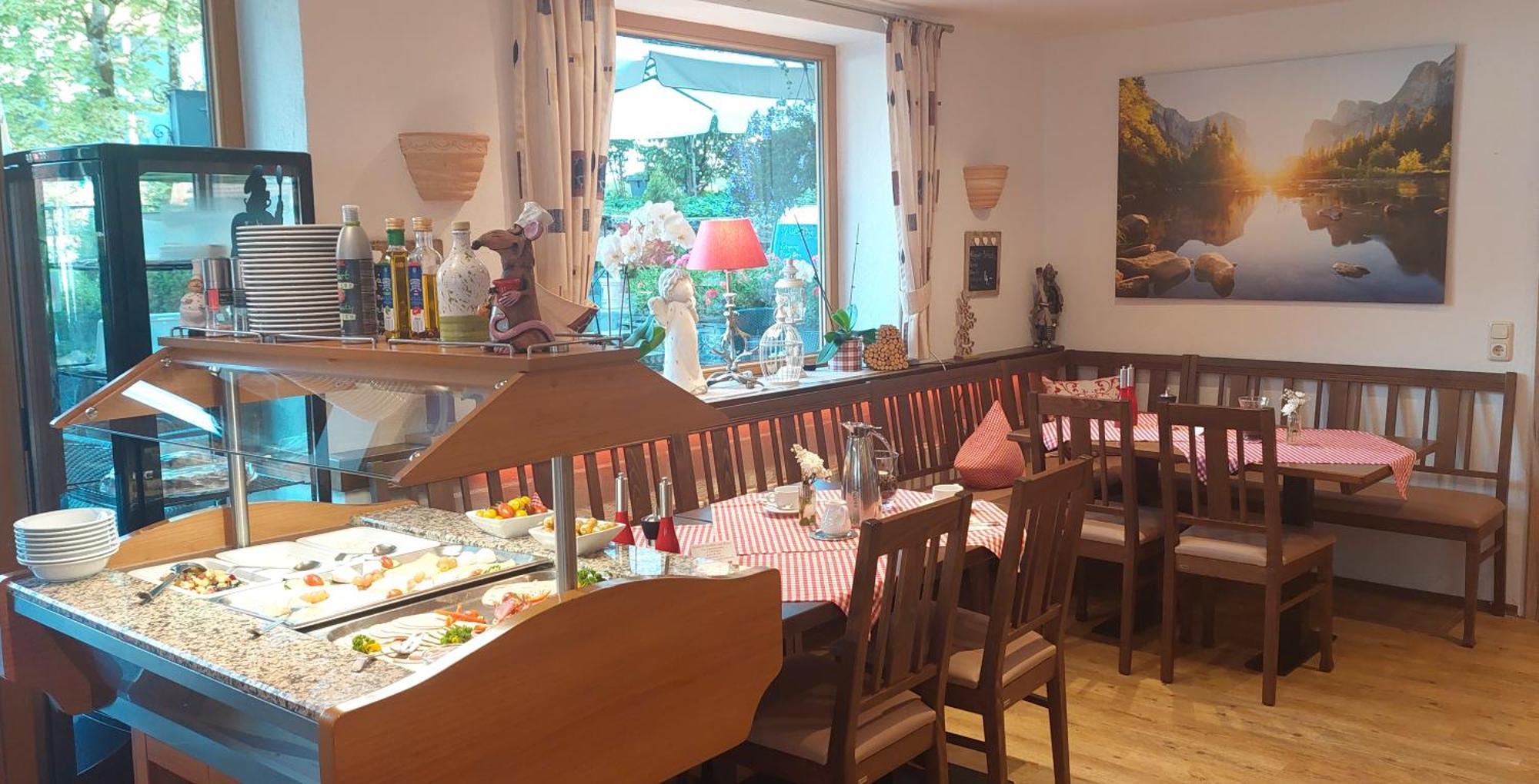 Hotel Restaurant Amadeus - Inclusive Skipass Und Vieles Mehr Bad Hindelang Bagian luar foto